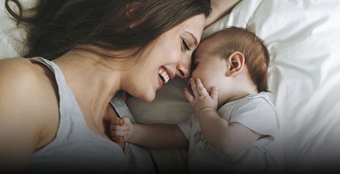 https://www.chicco.com.mx/dw/image/v2/BJJJ_PRD/on/demandware.static/-/Sites-Chicco-Mexico-Library/es_MX/dw839c5592/site/13-Consejos/Articulos/crecimiento-del-bebe/BEBE_2_MES_1440X810.jpg